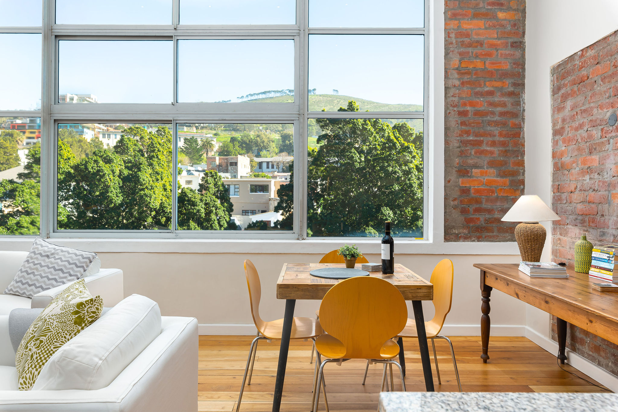 Stylish Industrial Loft in heart of Cape Town. - Bloem Street, Cape Town - Photo 4
