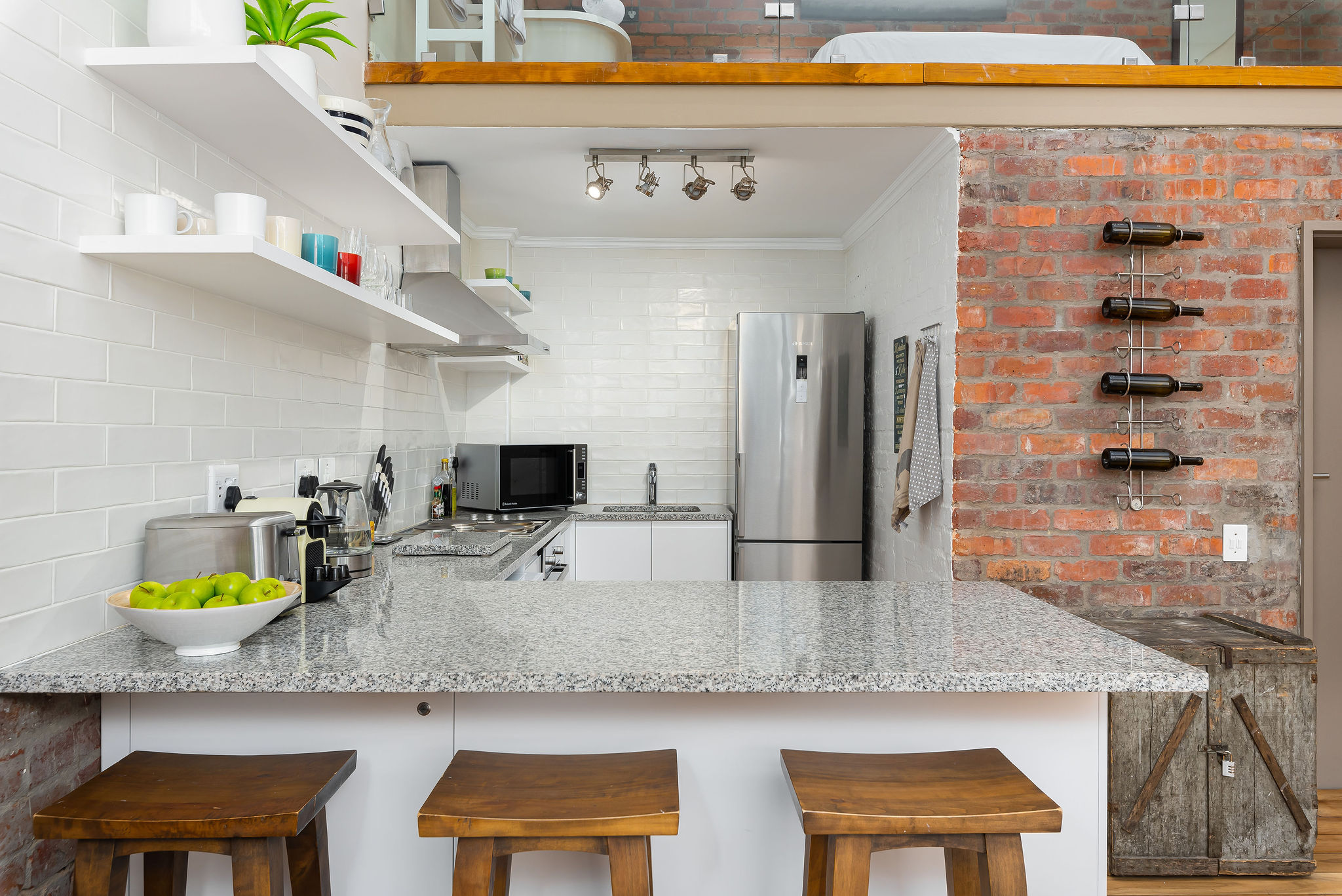 Stylish Industrial Loft in heart of Cape Town. - Bloem Street, Cape Town - Photo 8